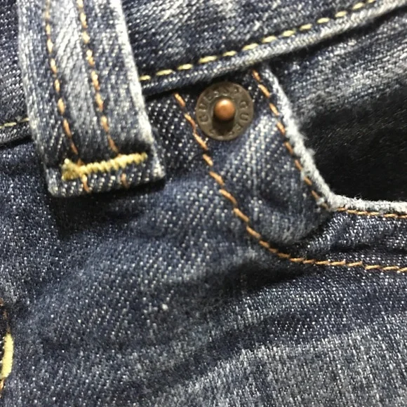 Guess Jean Shorts - Picture 8 of 9